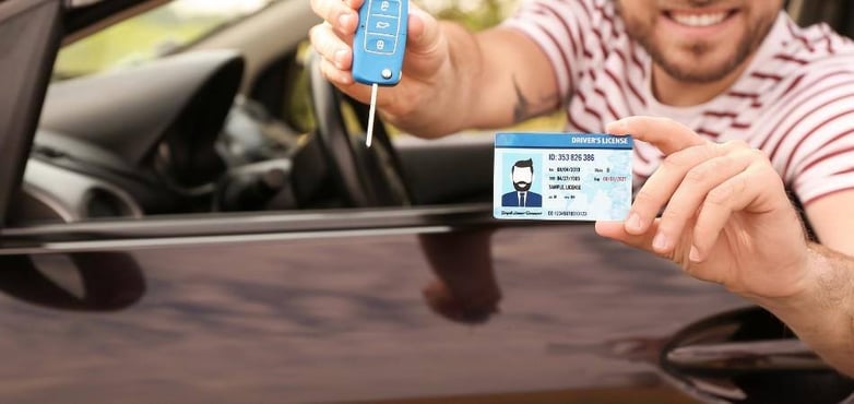 Criteria for Renewing a Driving License In The UAE